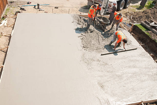 Best Concrete Contractor Near Me  in Muskegon Heights, MI